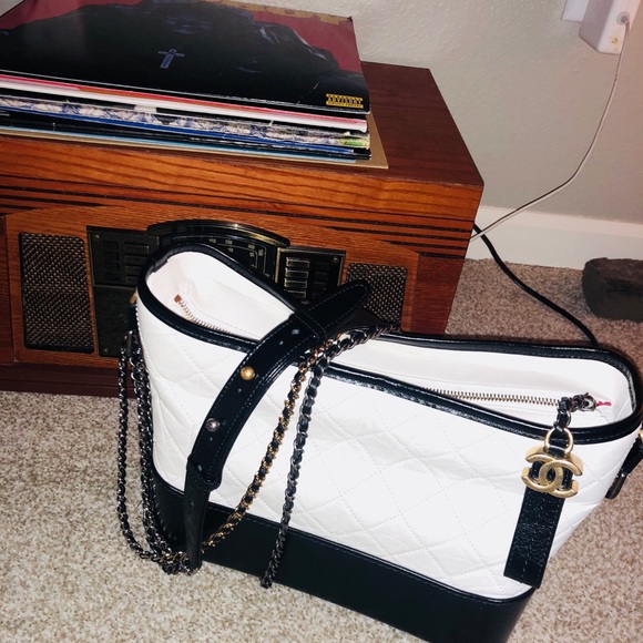 CHANEL Gabrielle Hobo Bag Medium White & Black - Picture 1 of 5